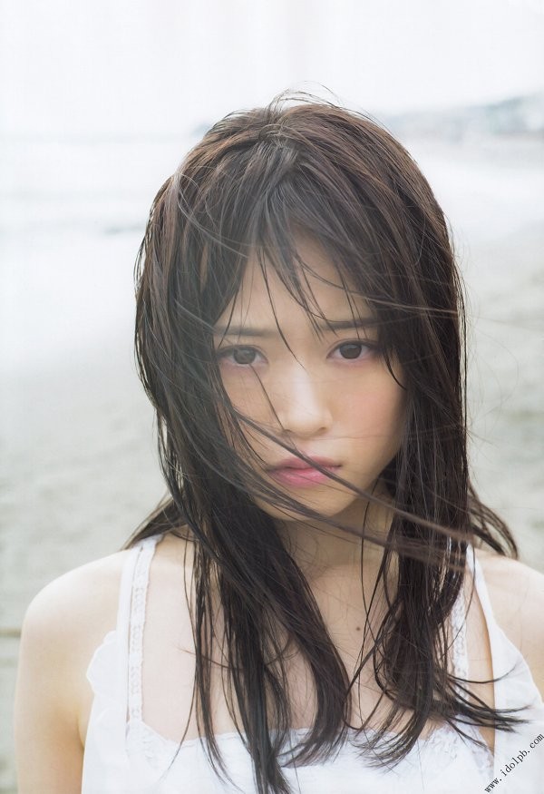 山﨑怜奈 ヌード