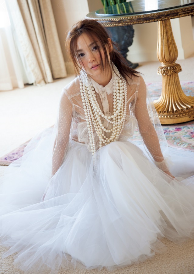 国仲涼子 ヌード