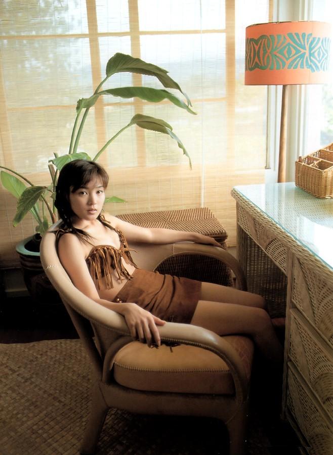 国仲涼子 水着