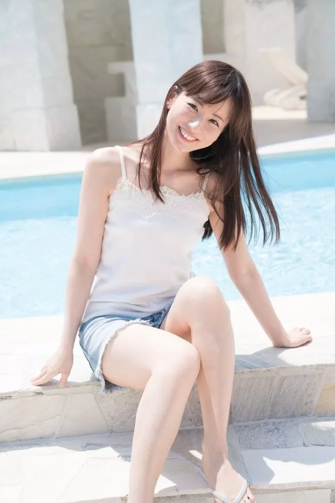 皆藤愛子 水着 グラビア