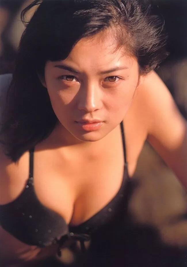 伊東美咲 水着 ビキニ ランジェリー 下着 グラビア 写真集