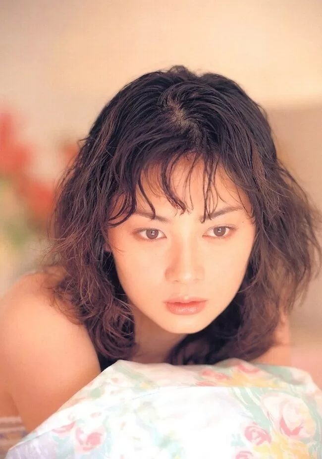 伊東美咲 水着 ビキニ ランジェリー 下着 グラビア 写真集