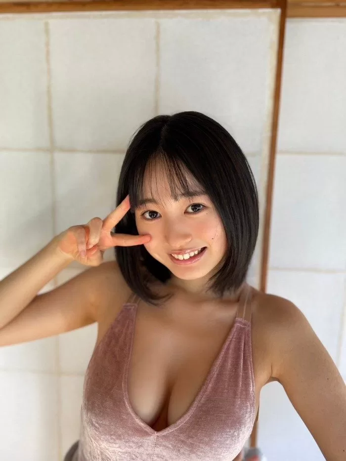 白濱美兎 水着 ビキニ ランジェリー 下着 グラビア 写真集