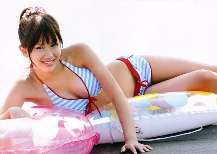 岡井千聖 水着 ビキニ ランジェリー 下着 グラビア 写真集 ハロプロ ℃-ute 略奪 不倫 結婚 バラドル 岡井ちゃん ちっさー ハロー!プロジェクト