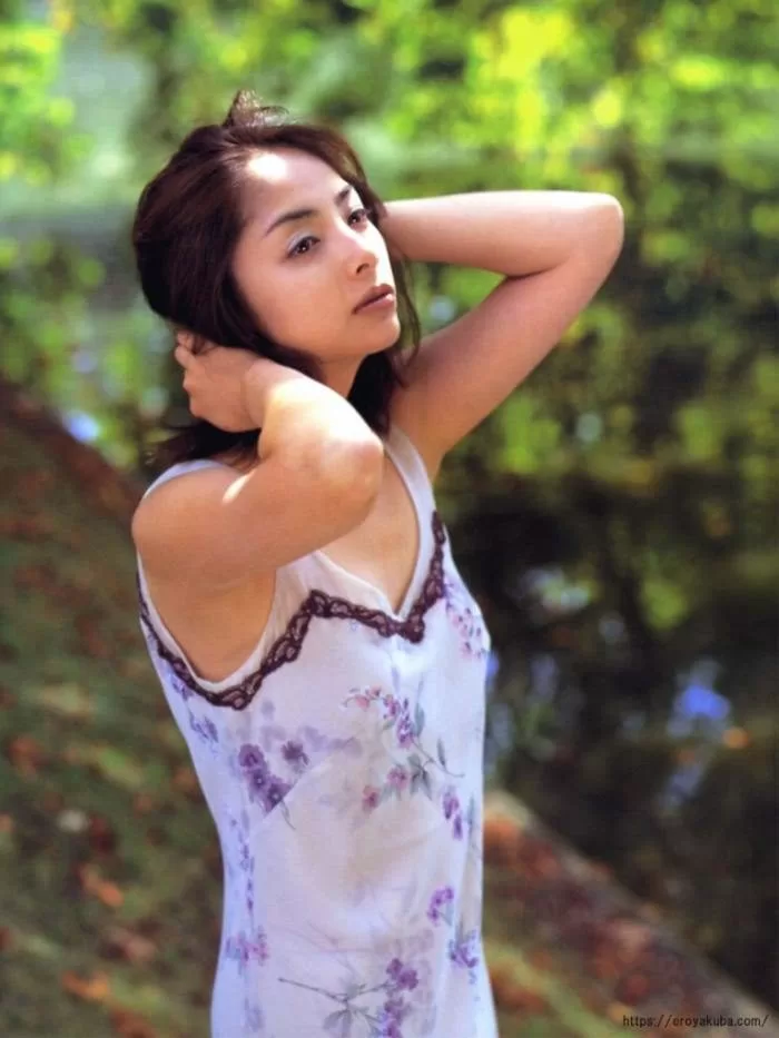櫻井淳子 ヌード ノーブラ おっぱい 濡れ場 セックス 水着 ビキニ ランジェリー 下着 グラビア 写真集 ショムニ 特命係長 ベッドシーン 乳首