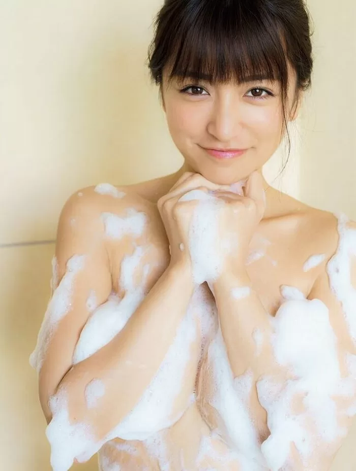 ☆HOSHINO ヌード 手ブラ ノーブラ 濡れ場 水着 ビキニ ランジェリー 下着 グラビア 写真集 星野恵 星野愛実 よしもとグラビアエージェンシー 仮面女子 アーマーガールズ 脱いだらスゴイ!スレンダーGカップ 今ドキの巨乳系女子大生