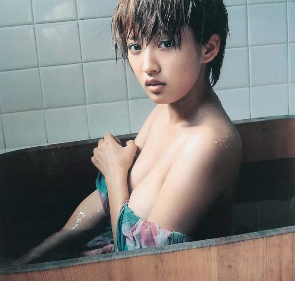 夏菜　グラビア