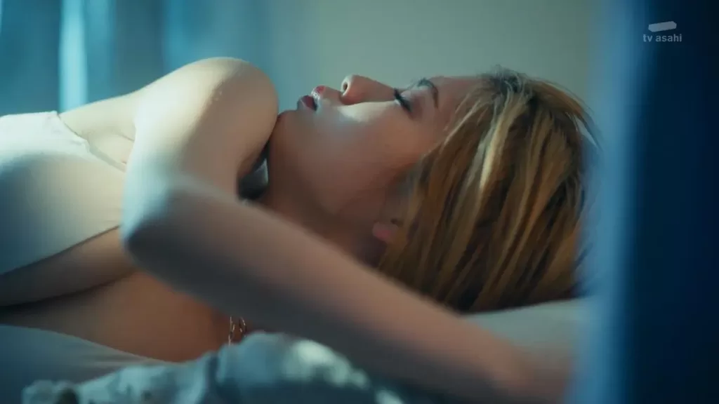  小芝風花 下着 おっぱい