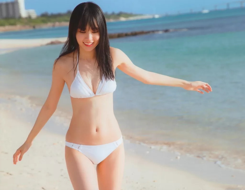 賀喜遥香　水着　おっぱい　エロ