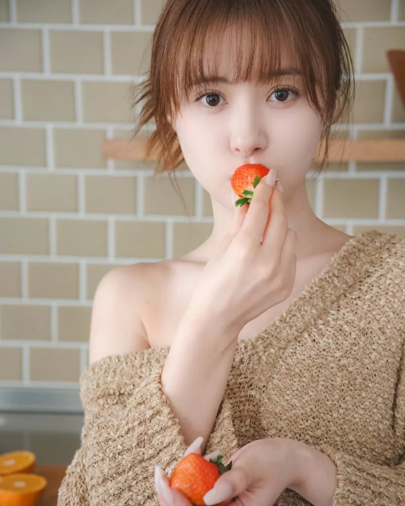 生田衣梨奈　メコスジ