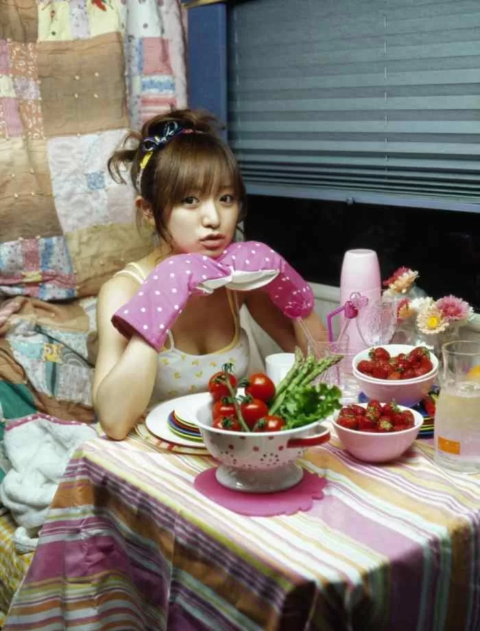 紺野あさ美 水着 ビキニ ランジェリー 下着 グラビア 写真集 モーニング娘。 モー娘。 ハロプロ ハロー!プロジェクト フリーアナウンサー 女子アナ