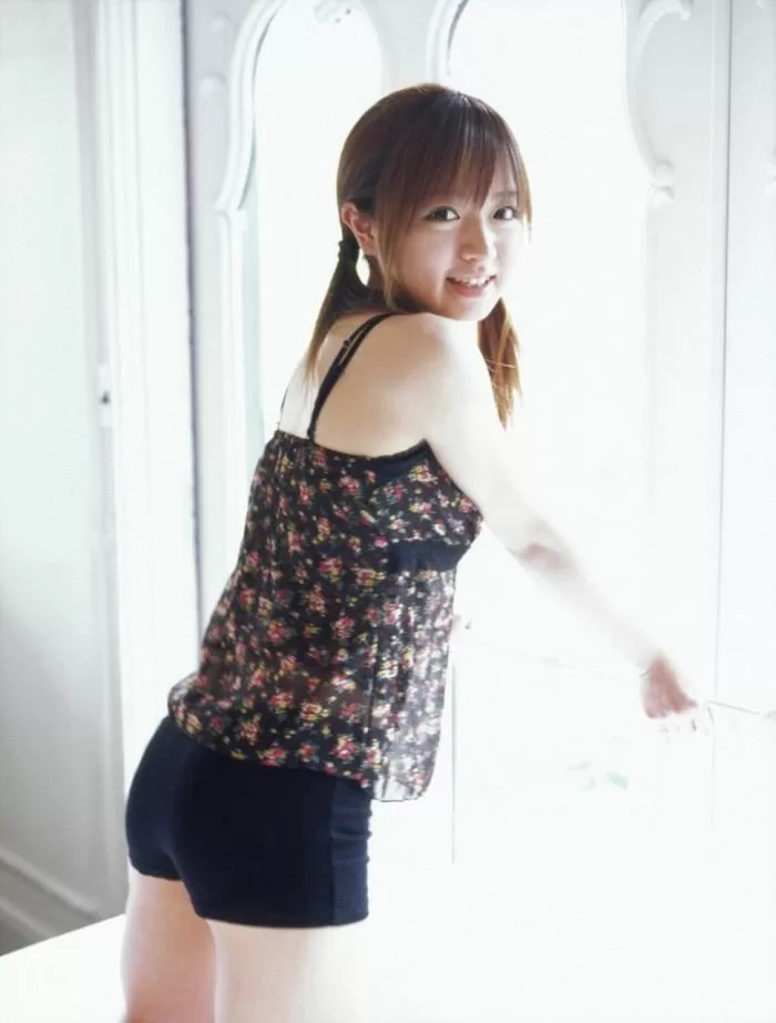 紺野あさ美 水着 ビキニ ランジェリー 下着 グラビア 写真集 モーニング娘。 モー娘。 ハロプロ ハロー!プロジェクト フリーアナウンサー 女子アナ