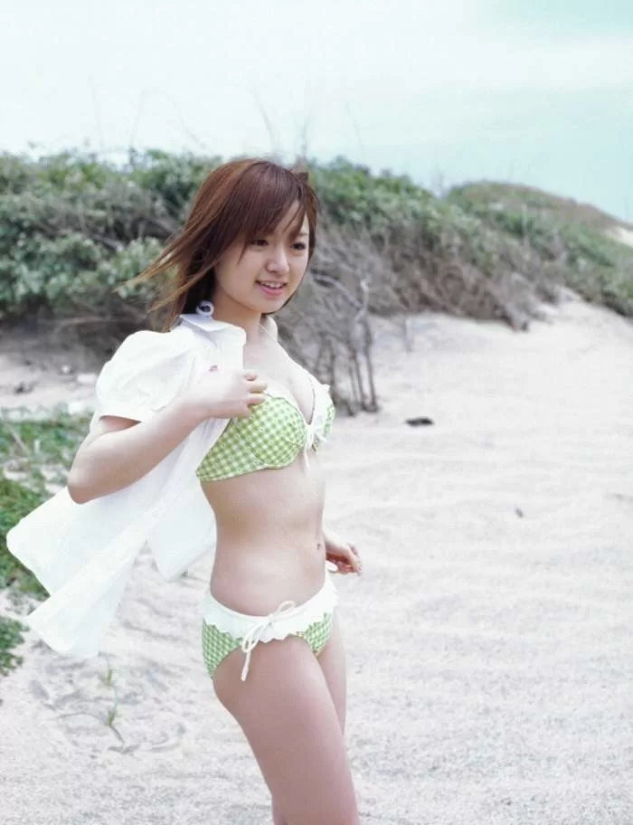 紺野あさ美 水着 ビキニ ランジェリー 下着 グラビア 写真集 モーニング娘。 モー娘。 ハロプロ ハロー!プロジェクト フリーアナウンサー 女子アナ