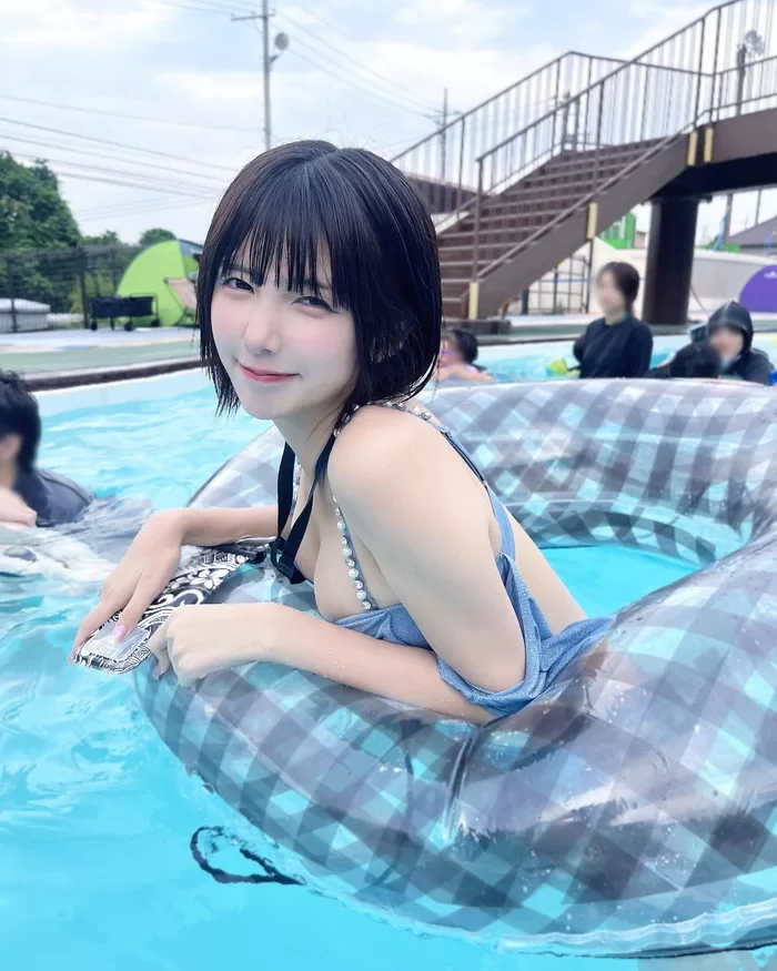 月埜ヒスイ 水着 ビキニ ランジェリー 下着 グラビア 写真集 北半球地下アイドル最強ビジュアル 北半球を代表する美女兼美少女 RAViDAVi アンスリューム コスプレ