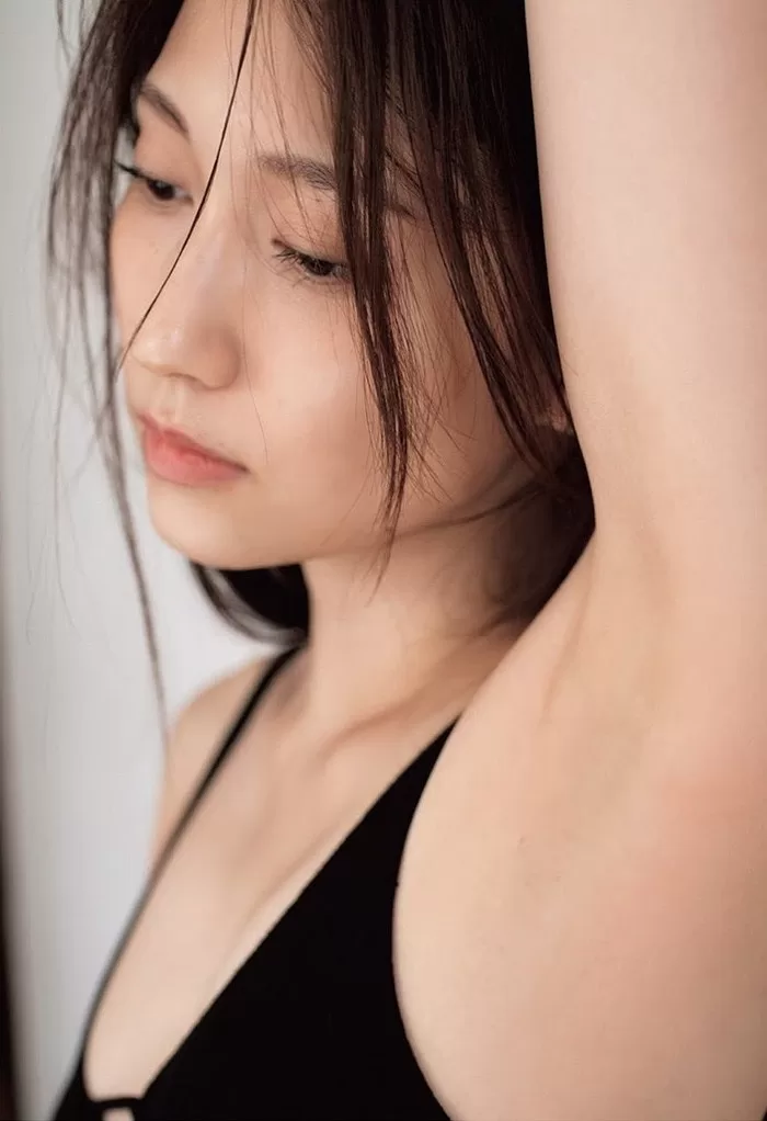 大野いと 水着 ビキニ ランジェリー 下着 グラビア 写真集 原色美女図鑑 週刊少年マガジン おっぱいバレー Seventeen専属モデル 高校デビュー ヒロイン 長嶋晴菜役 第91回全国高校サッカー選手権大会 8代目応援マネージャー 福岡ソフトバンクホークス