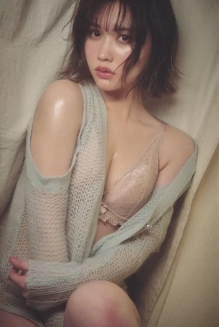伊藤純奈 水着 ビキニ ランジェリー 下着 グラビア 写真集 乃木坂46