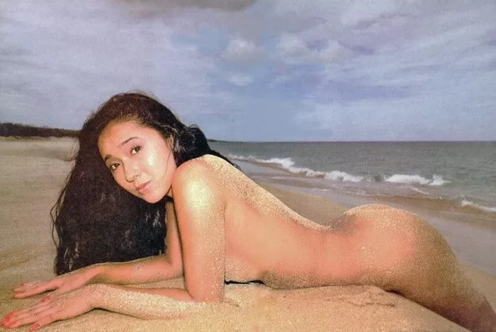 浅野ゆう子 ヌード 濡れ場 水着 ビキニ ランジェリー 下着 グラビア 写真集