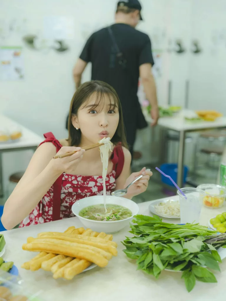 玉井詩織　水着