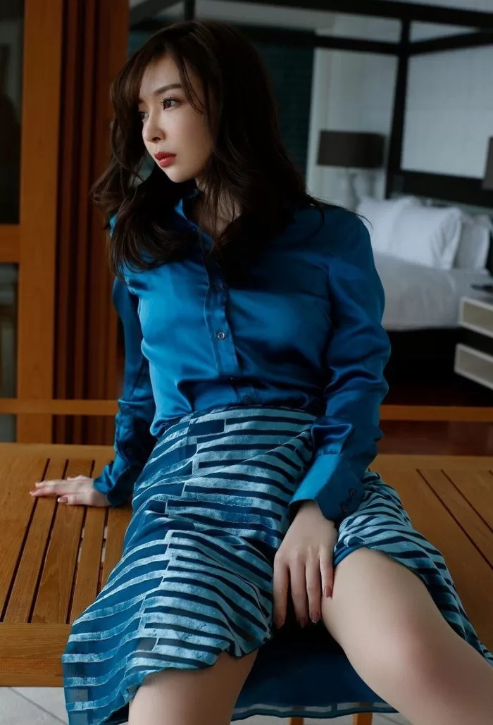 竹内渉 ヌード 濡れ場 水着 ビキニ ランジェリー 下着 グラビア 写真集 竹内綾乃 AYANO I♡RA SisterQ