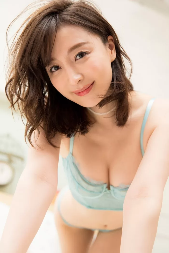 竹内渉 ヌード 濡れ場 水着 ビキニ ランジェリー 下着 グラビア 写真集 竹内綾乃 AYANO I♡RA SisterQ