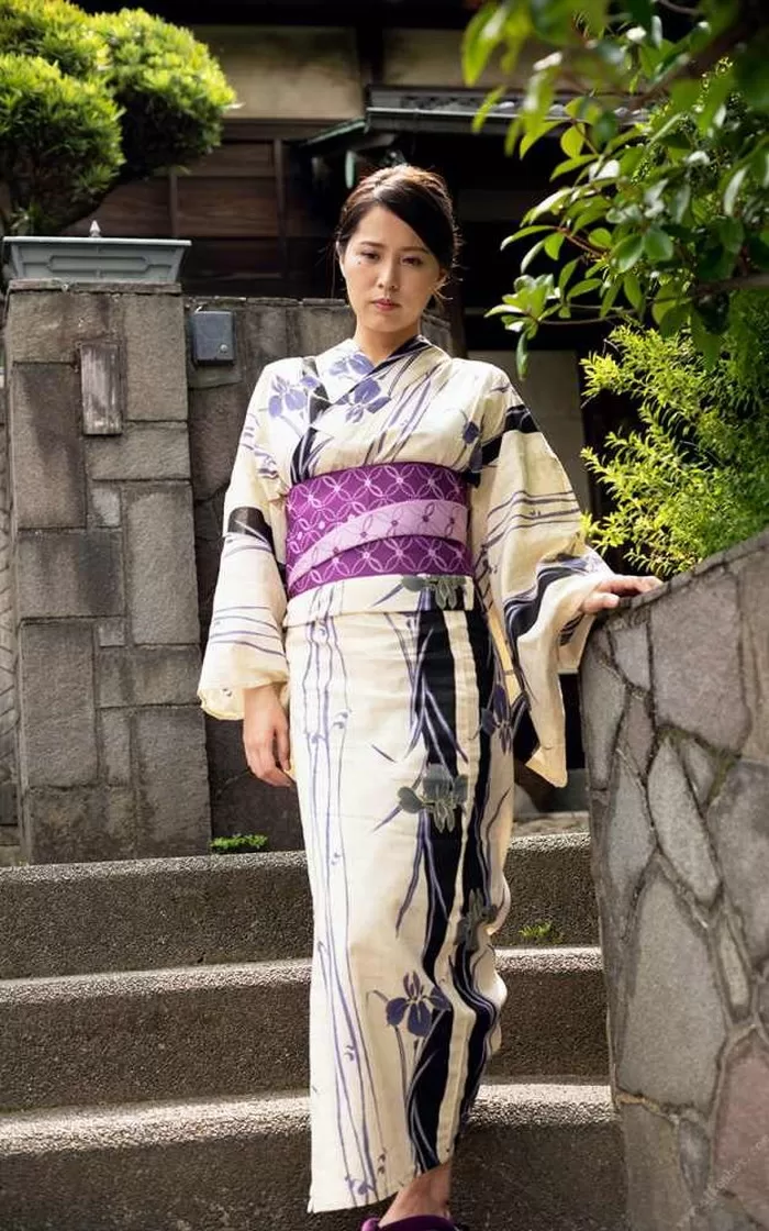 通野未帆 ヌード 濡れ場 水着 ビキニ ランジェリー 下着 グラビア 写真集 AV女優