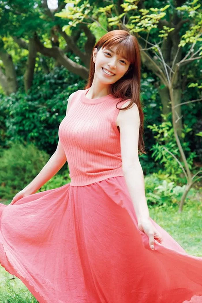 三谷紬 水着 ビキニ ランジェリー 下着 着衣 グラビア 写真集 テレビ朝日 女子アナ