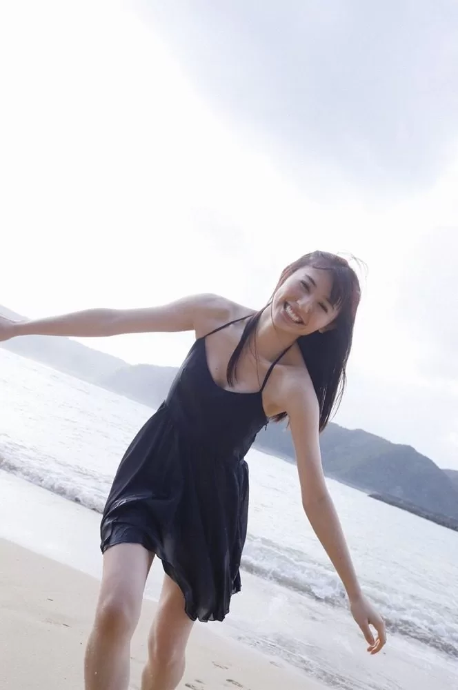 吉井美優 水着 ビキニ ランジェリー 下着 グラビア 写真集 26時のマスカレイド ニジマス