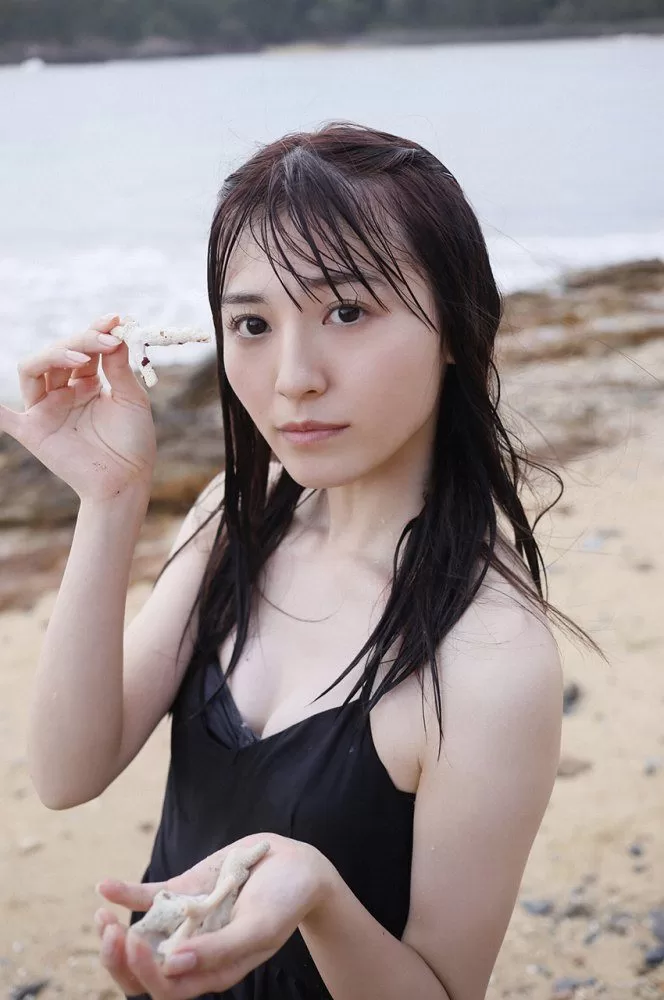 吉井美優 水着 ビキニ ランジェリー 下着 グラビア 写真集 26時のマスカレイド ニジマス