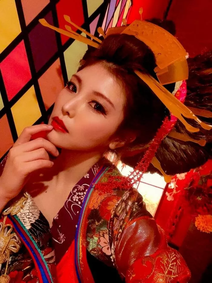 新村あかり ヘアヌード ヌード 濡れ場 水着 ビキニ ランジェリー 下着 グラビア 写真集 AV女優