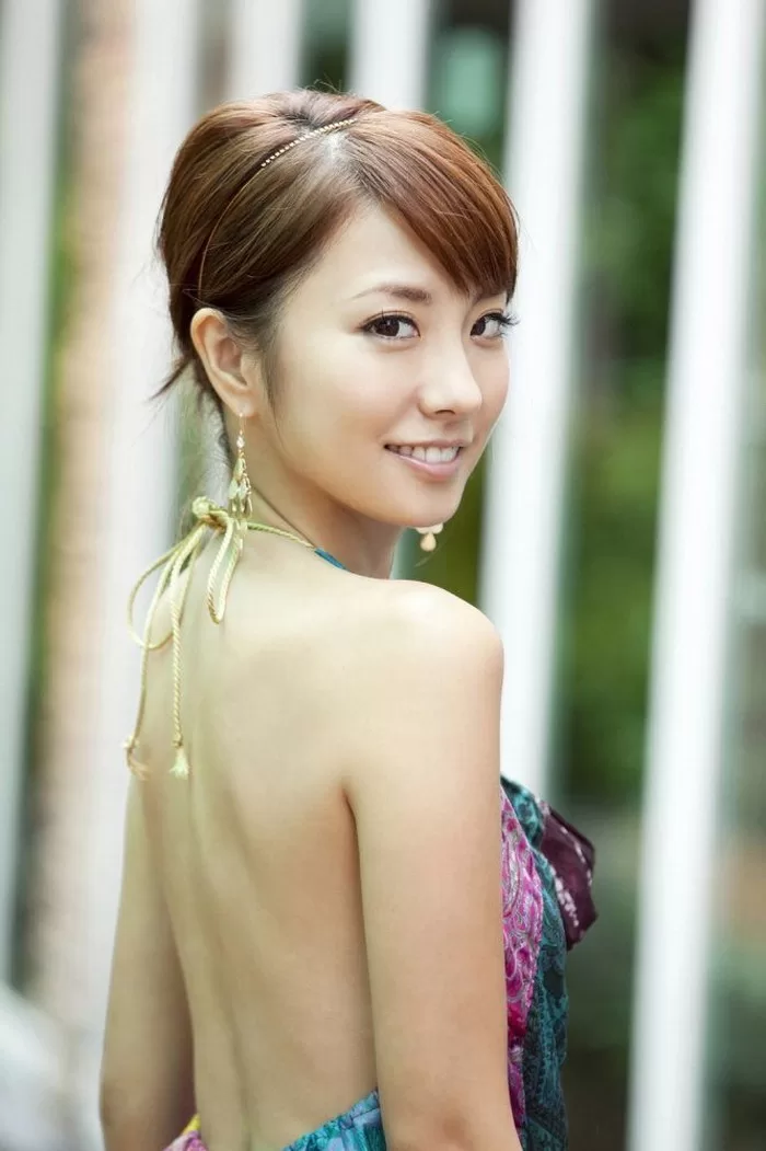 山本梓 ヌード 濡れ場 水着 ビキニ ランジェリー 下着 グラビア 写真集