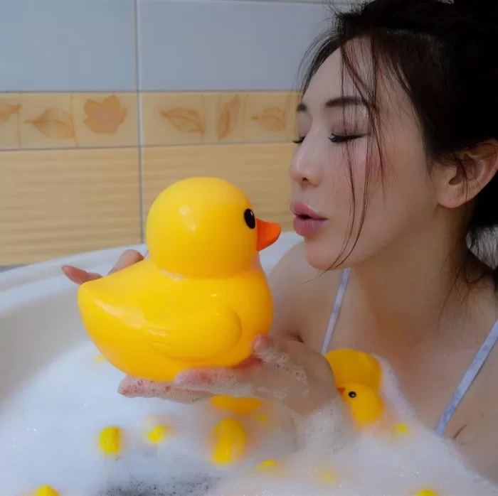 岩本和子 ヘアヌード ヌード 濡れ場 水着 ビキニ ランジェリー 下着 グラビア 写真集 国民的美魔女コンテスト 美魔女タレント エステティシャン メンズエステ セラピスト 蝶ゆり子
