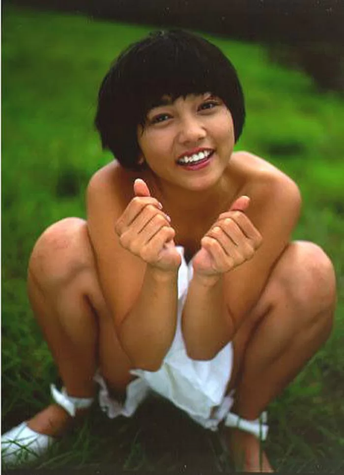 遠藤久美子 ヌード 濡れ場 水着 ビキニ ランジェリー 下着 グラビア 写真集