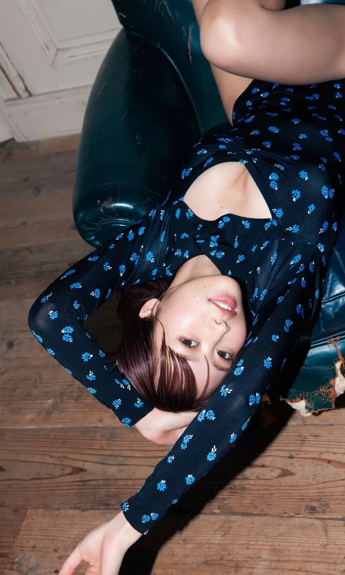 仲川瑠夏 水着 ビキニ ランジェリー 下着 グラビア 写真集 FRUITS ZIPPER ふるっぱー