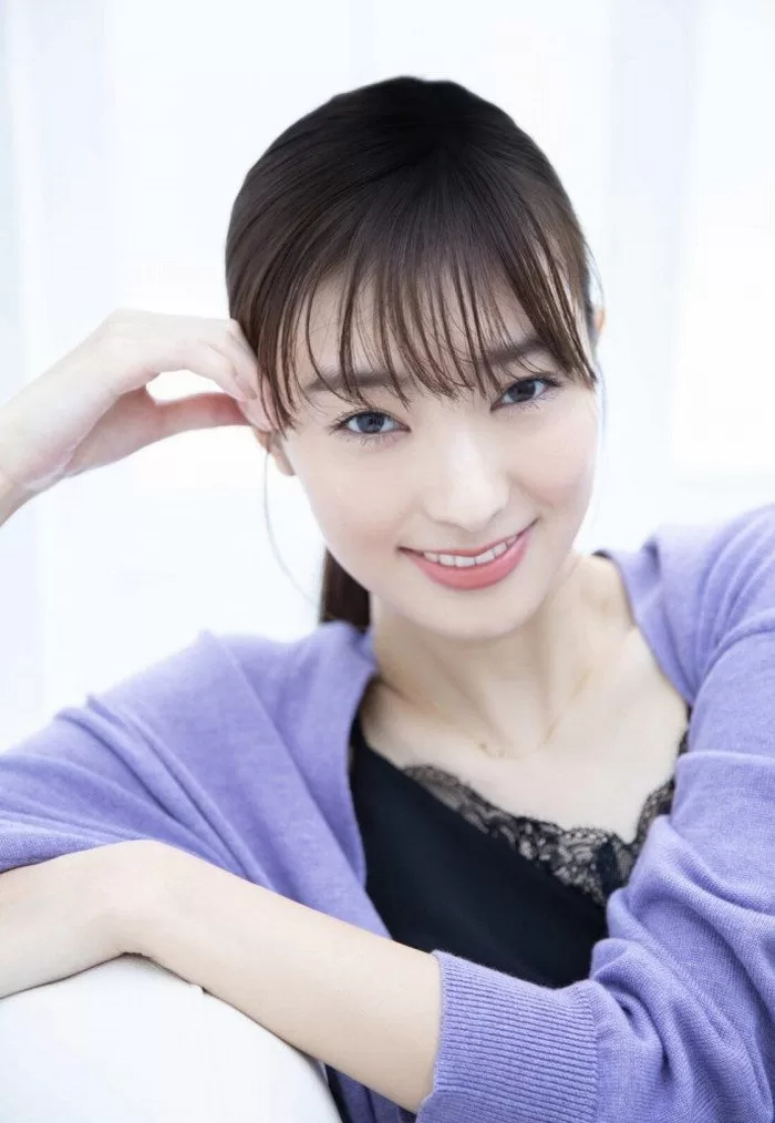 宮本茉由 水着 ビキニ ランジェリー 下着 グラビア 写真集 ミス実践女子 CanCam
