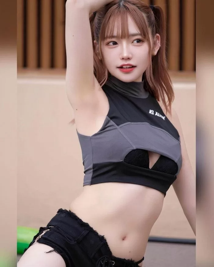 戸田ころね 水着 ビキニ ランジェリー 下着 グラビア 写真集 ja惹句ck atMe BLACKNAZARENE ONE BY ONE JILLASTED LOBBYTODDY