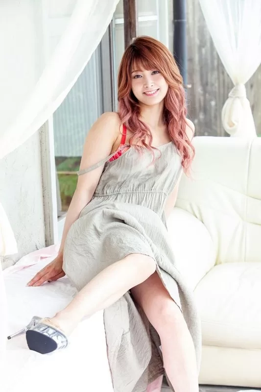 赤羽もも 水着 ビキニ ランジェリー 下着 グラビア 写真集 コスプレ サバゲ 野球 バッティング ポーカー アニメソング DJ