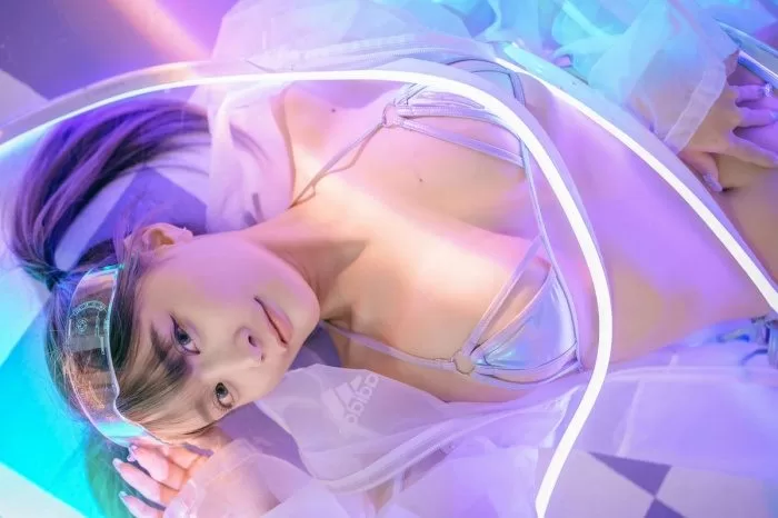 赤羽もも 水着 ビキニ ランジェリー 下着 グラビア 写真集 コスプレ サバゲ 野球 バッティング ポーカー アニメソング DJ