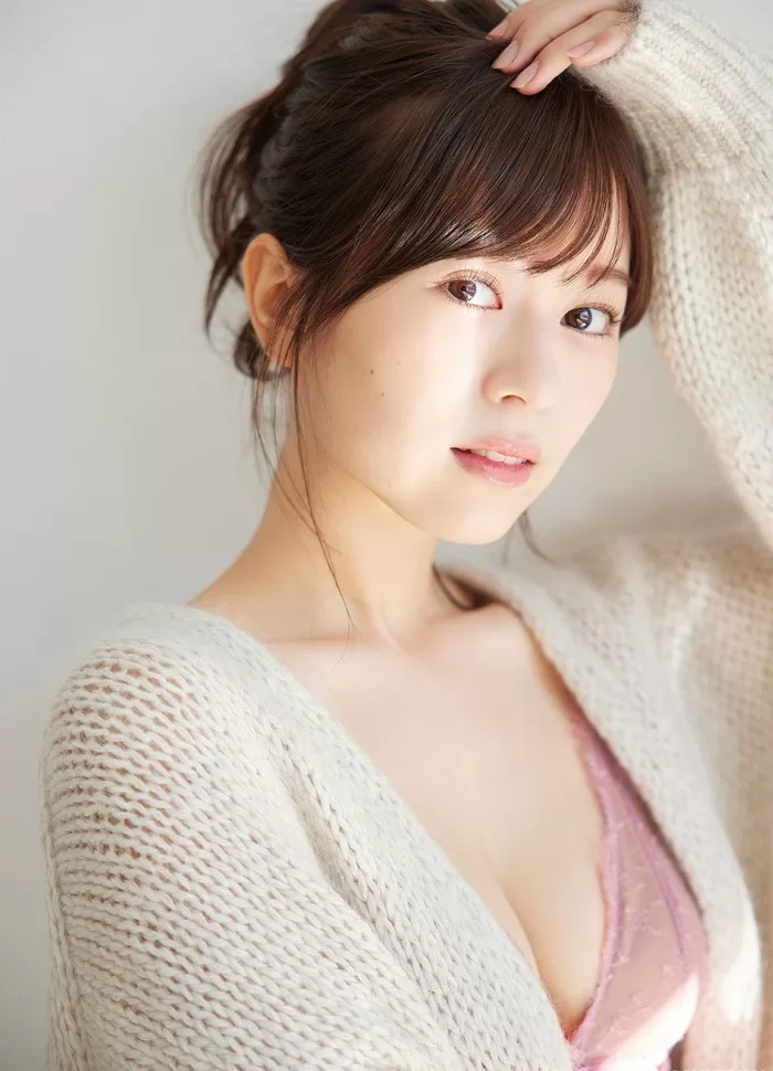 石崎日梨 水着 ビキニ ランジェリー 下着 グラビア 写真集