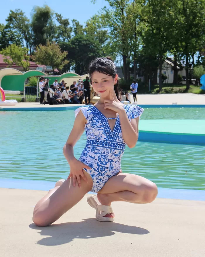 五芭 ヘアヌード ヌード 濡れ場 水着 ビキニ ランジェリー 下着 グラビア 写真集 AV女優 愛のハイエナ