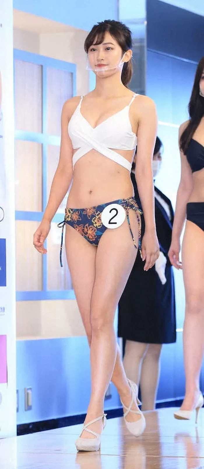 嶺百花 水着 ビキニ ランジェリー 下着 グラビア 写真集 第53回ミス日本コンテスト 準グランプリ 水の天使受賞 お天気リポーター テレビ東京 アナウンサー テレ東 女子アナ