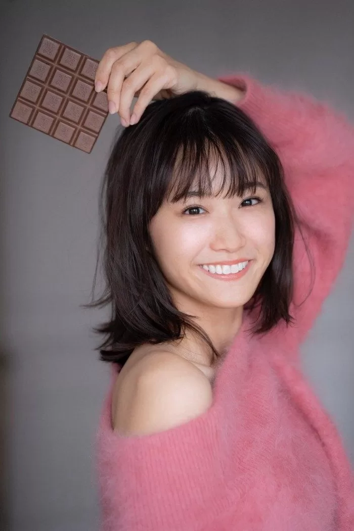 嶺百花 水着 ビキニ ランジェリー 下着 グラビア 写真集 第53回ミス日本コンテスト 準グランプリ 水の天使受賞 お天気リポーター テレビ東京 アナウンサー テレ東 女子アナ