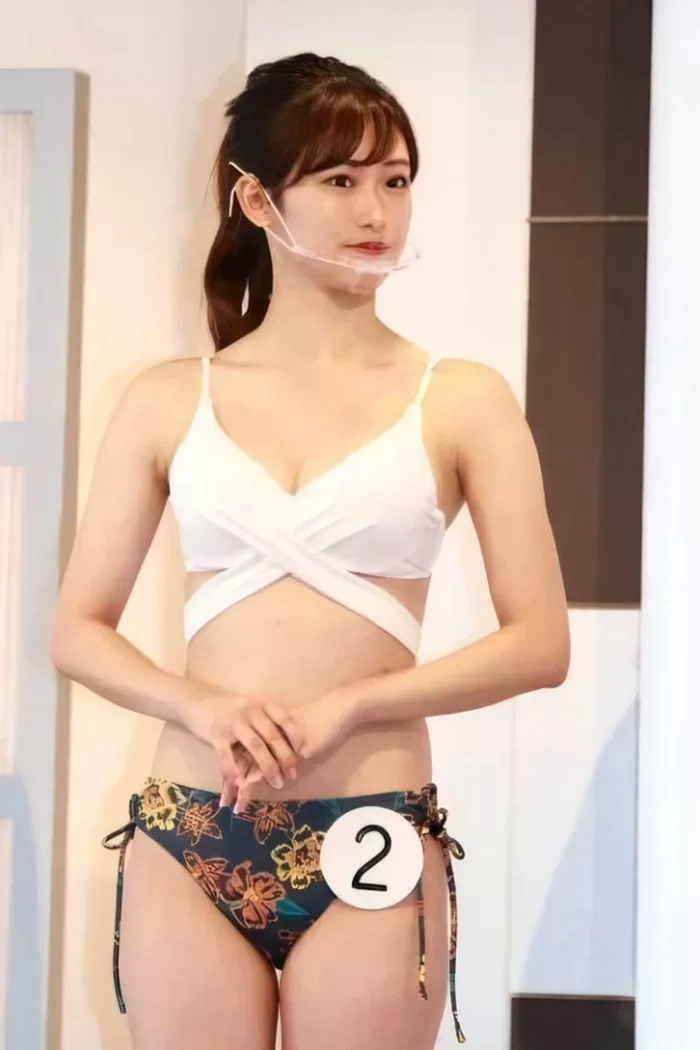 嶺百花 水着 ビキニ ランジェリー 下着 グラビア 写真集 第53回ミス日本コンテスト 準グランプリ 水の天使受賞 お天気リポーター テレビ東京 アナウンサー テレ東 女子アナ