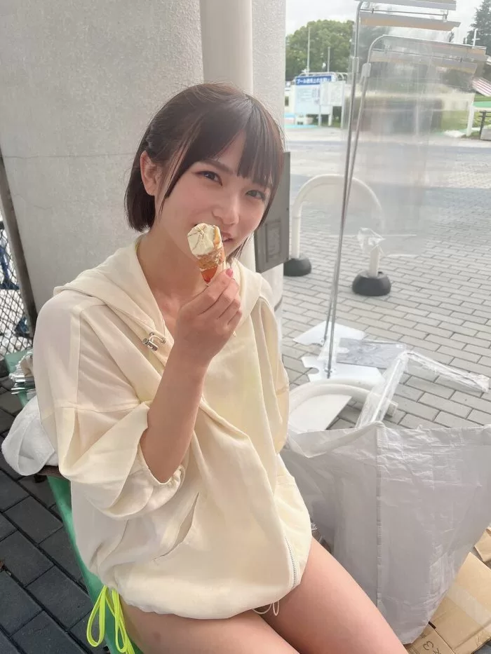 村上りいな ヌード 濡れ場 水着 ビキニ ランジェリー 下着 グラビア 写真集 フラミングの法則 撮影会