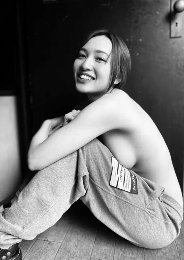 北村優衣 ヌード 濡れ場 おっぱい 乳首 乳輪 水着 ビキニ ランジェリー 下着 グラビア 写真集 ビリーバーズ