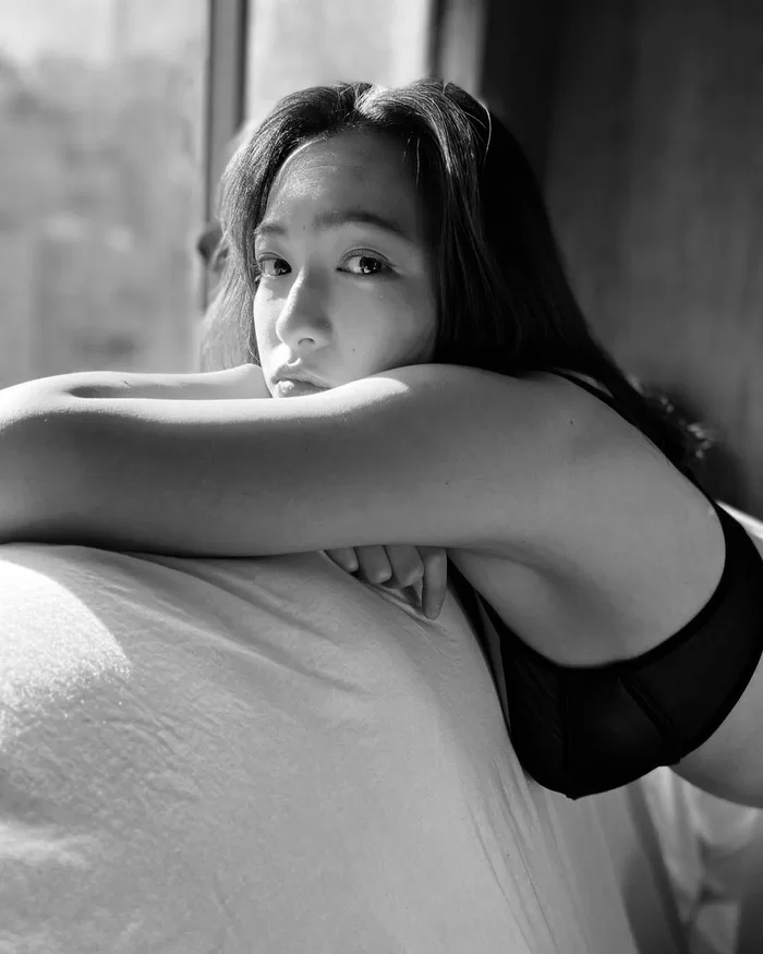 北村優衣 ヌード 濡れ場 おっぱい 乳首 乳輪 水着 ビキニ ランジェリー 下着 グラビア 写真集 ビリーバーズ