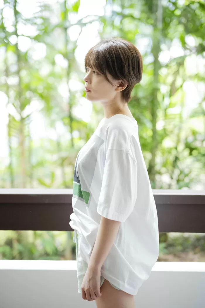 小坂井祐莉絵 水着 ビキニ ランジェリー 下着 写真集 声優 女子プロレス スターダム リングアナウンサー ギルドロップス 知多娘。