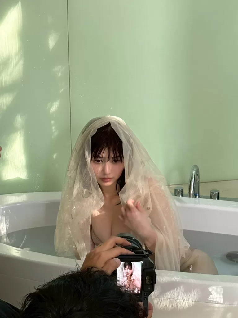 冴木柚葉　グラビア