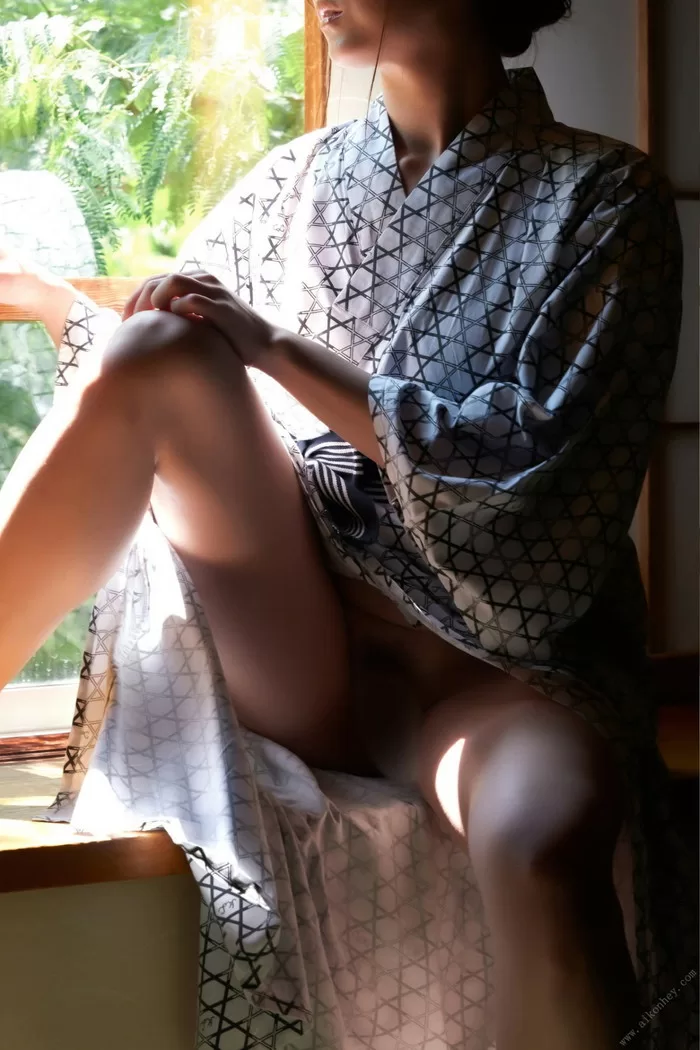 七瀬いおり ヘアヌード ヌード 濡れ場 水着 ビキニ ランジェリー 下着 グラビア 写真集 AV女優 保育士