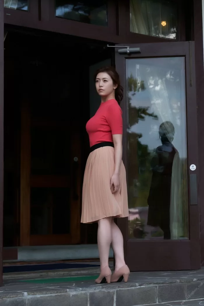 七瀬いおり ヘアヌード ヌード 濡れ場 水着 ビキニ ランジェリー 下着 グラビア 写真集 AV女優 保育士