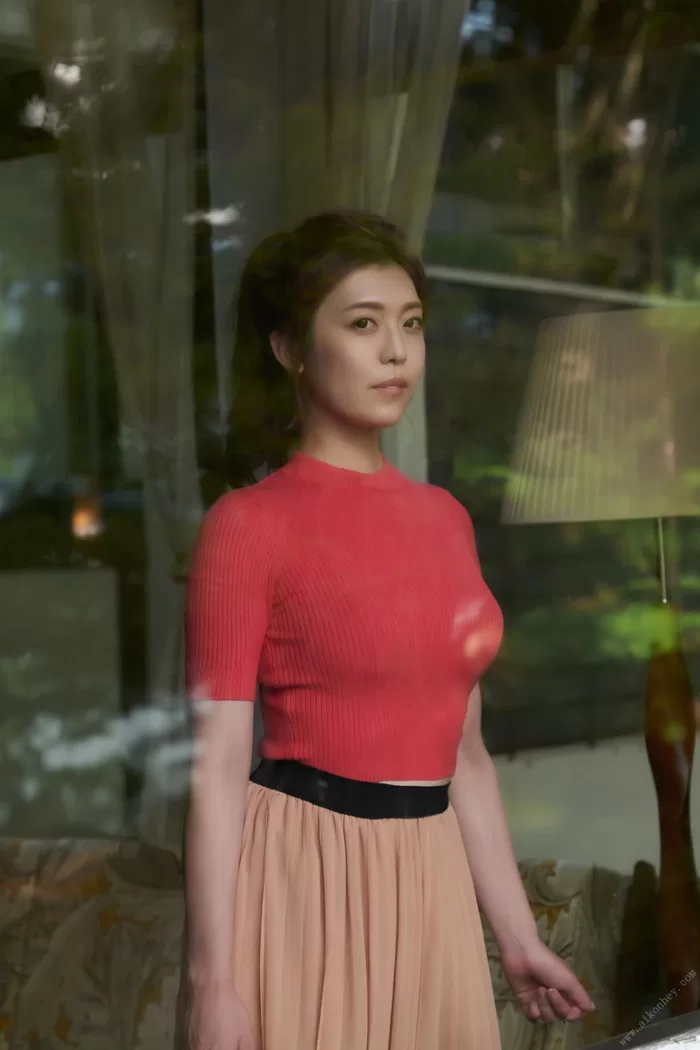 七瀬いおり ヘアヌード ヌード 濡れ場 水着 ビキニ ランジェリー 下着 グラビア 写真集 AV女優 保育士